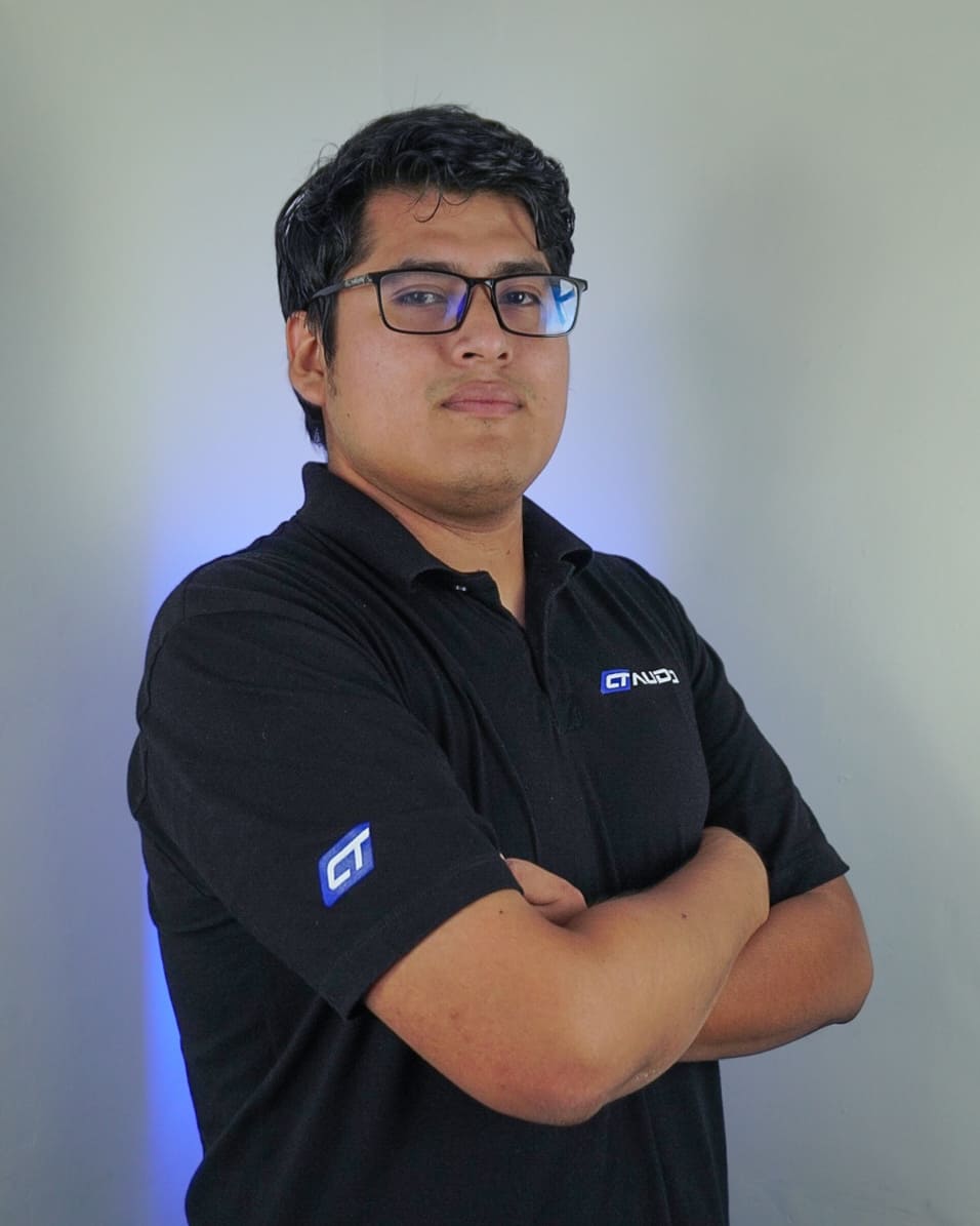 Profesor daniel cadema​